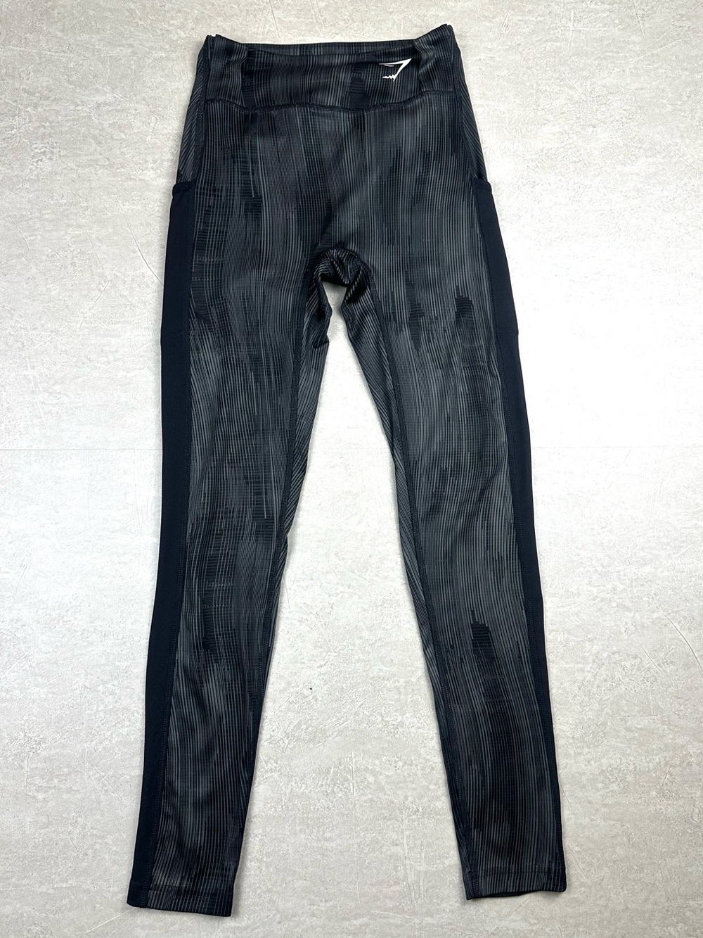 Gymshark XS Black Gray Printed High Rise Side Pocket Workout Gym Leggings